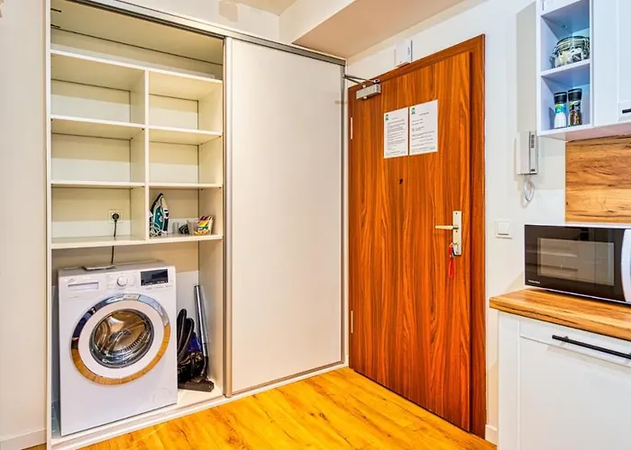 B23 Z Basenem, Sauną, Jacuzzi, Siłownią - 5d Apartment *